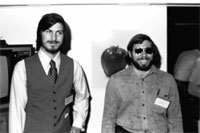 Steve Wozniak a Steve Jobs zamlada